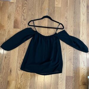 SABO SKIRT Black Off-Shoulder Women's Top